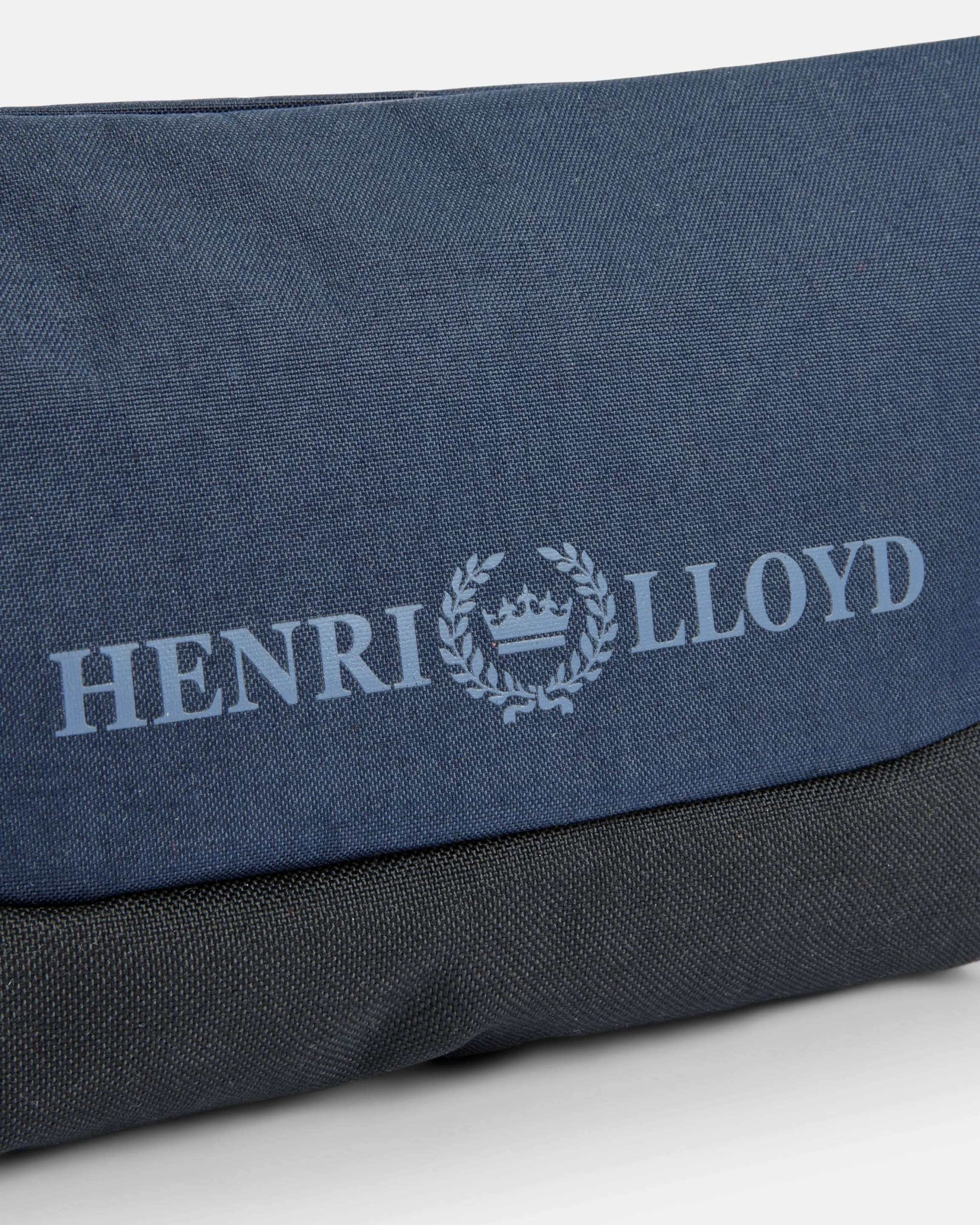Storm Wash Bag - Navy Blue - Image 2
